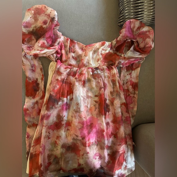 Lulus gorgeous floral babydoll dress in size medium - Picture 4 of 5